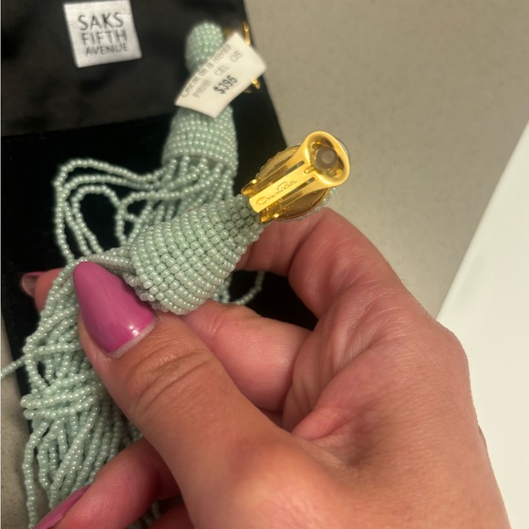 BNWT Oscar de la Renta tassel earrings - large - Picture 2 of 4